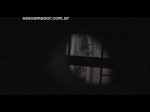 ❤️ Blondie viene segretamente filmato da un voyeur del quartiere nascosto dietro mattoni cavi ❤️ Video di sessoal it.filmepornonline.ru ❌❤
